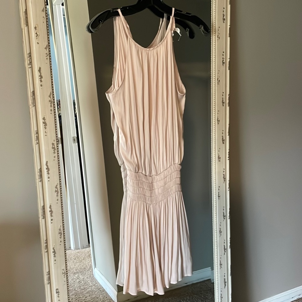 Nude dress with waistband